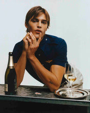 Load image into Gallery viewer, CR Fashion Book - Issue 18
