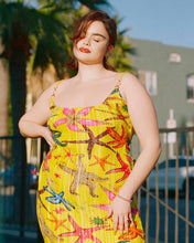 Load image into Gallery viewer, CR Fashion Book - Issue 18

